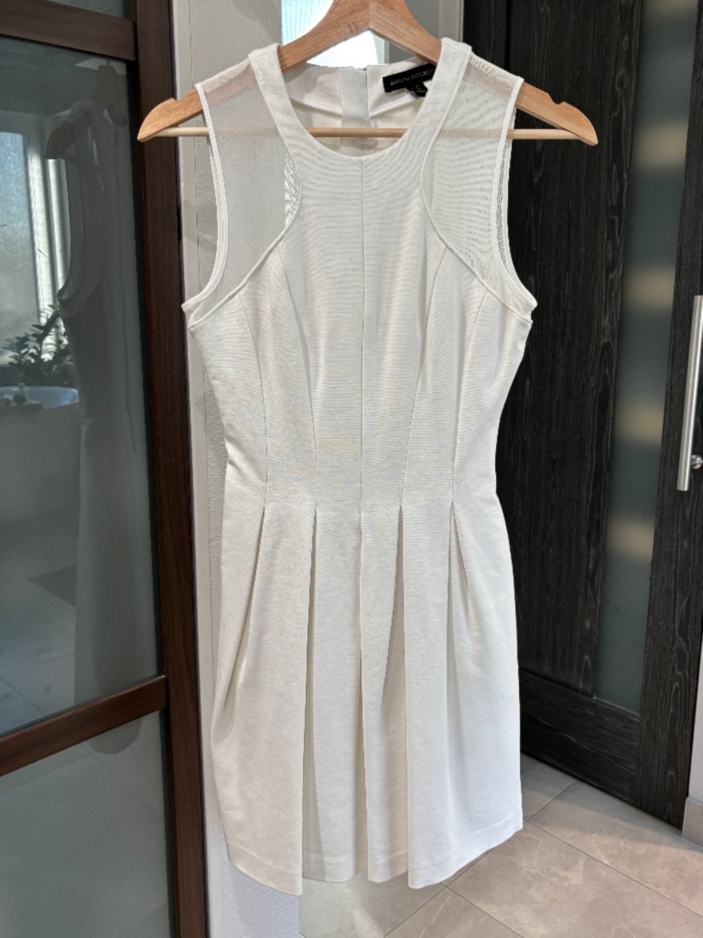 Banana Republic Mesh Ponte Fit & Flare Mini Dress - White Size 2P - Picture 4 of 14